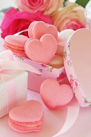 macarons-coeurs-roses